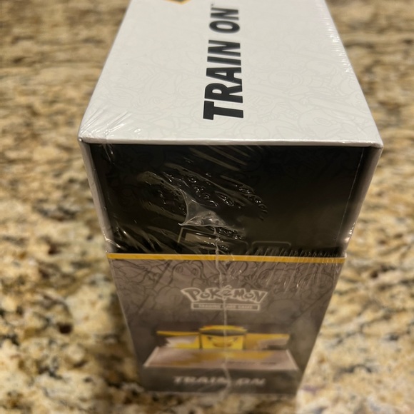 Brand New! - Pokemon Celebrations Ultra Premium Collection box - Picture 5 of 7